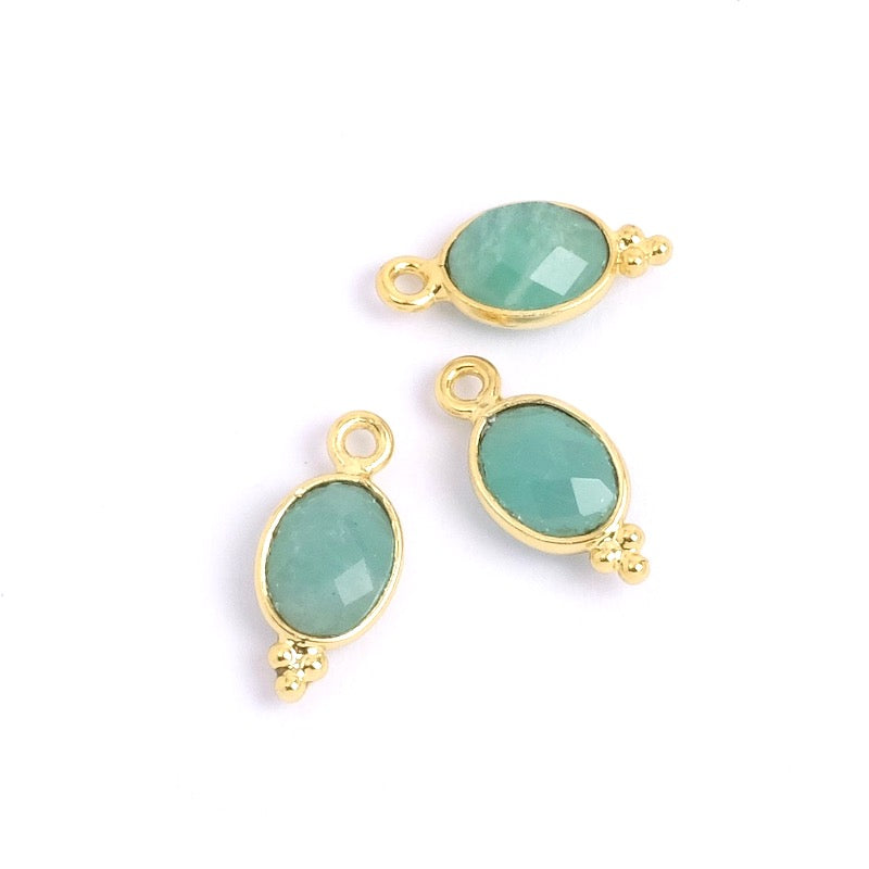 Bohemian-set oval Amazonite pendant in 24K gold-plated brass
