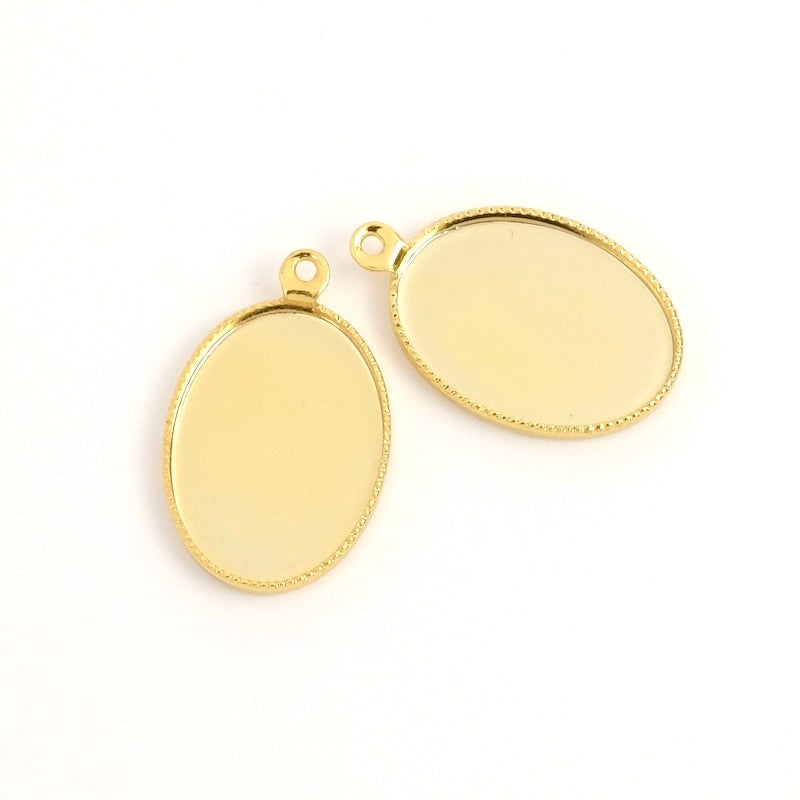 2 Pendants for cabochons 13 x 18mm in 24K gold-plated brass