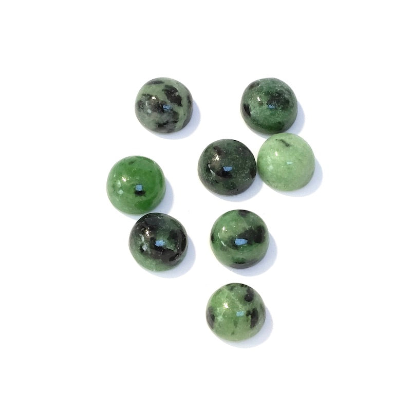 Natural stone cabochon 7mm Ruby on Zoïsite Anyolite