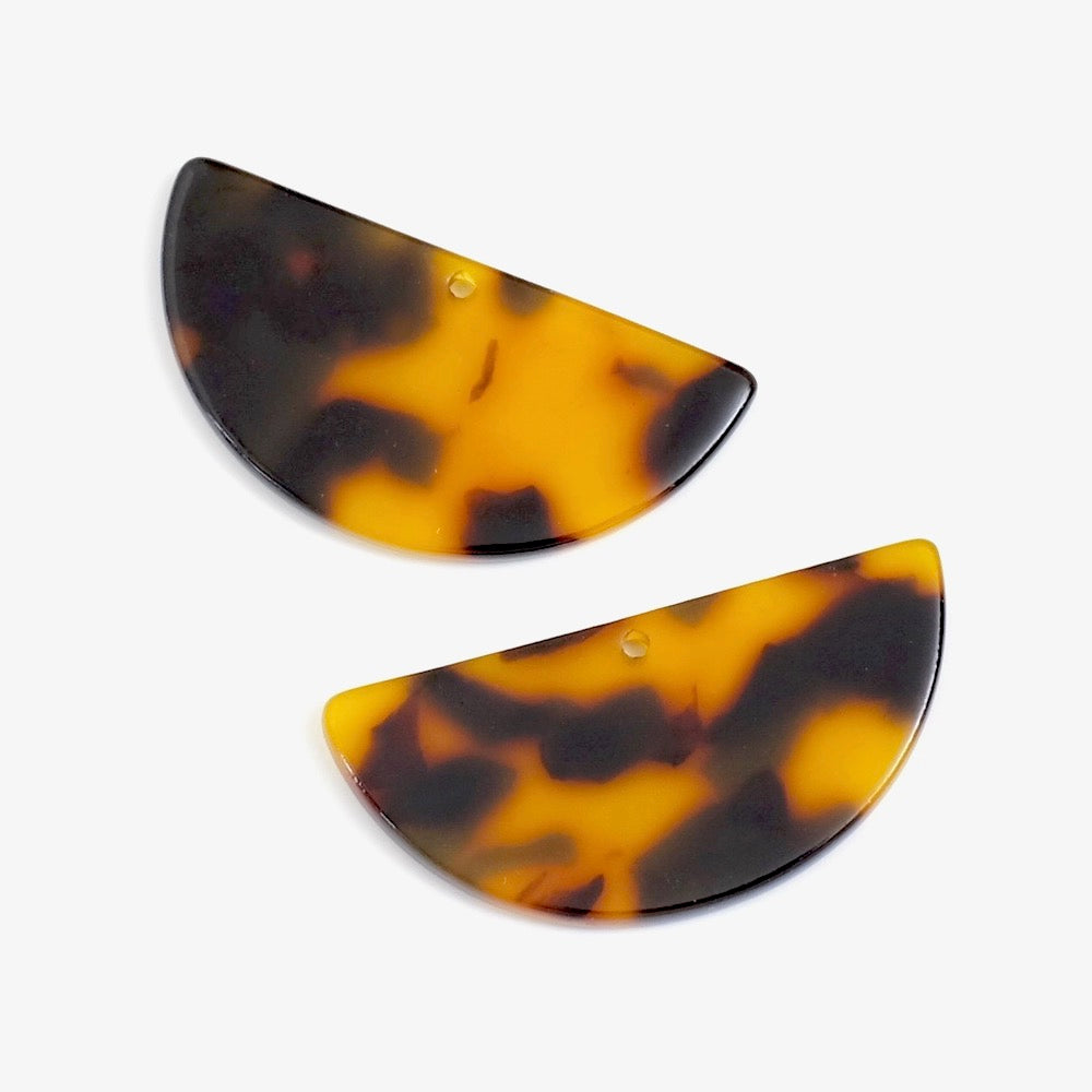 2 Half-circle 36mm pendants in brown acetate