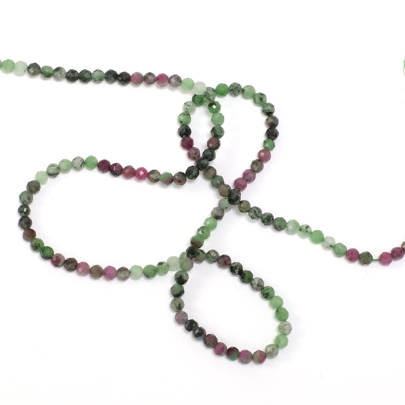 Strand of natural faceted beads 2,6mm Ruby on Zoïsite Anyolite