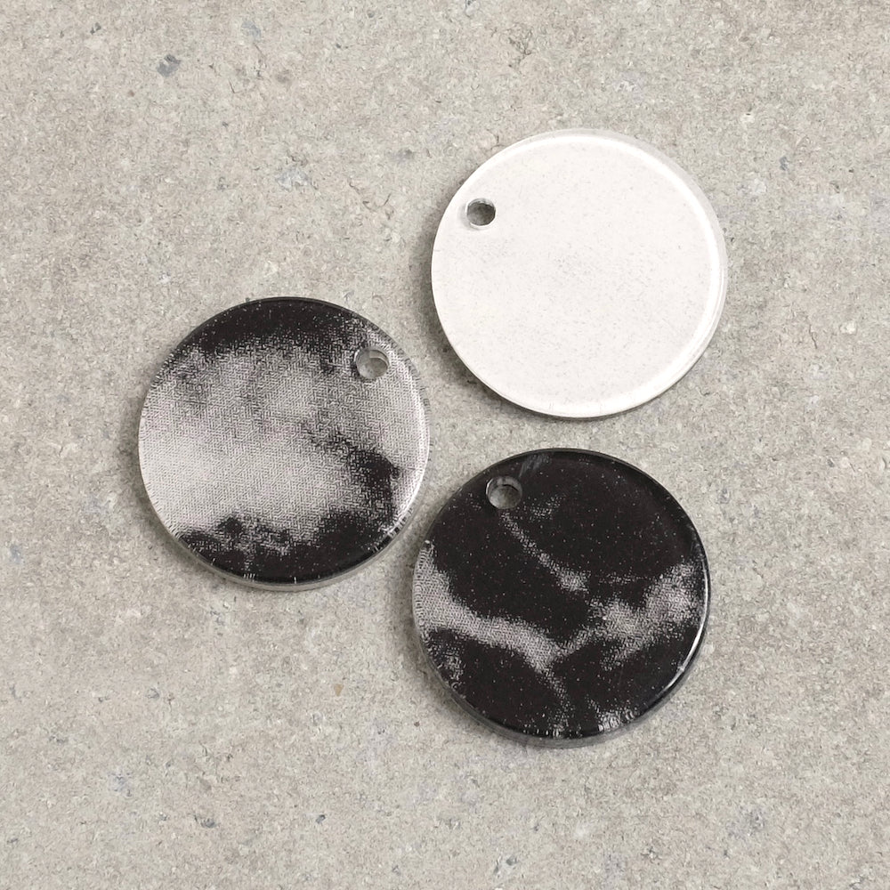 2 Round 17mm Black Marble Effect Pendants in Plexiglas Acrylic