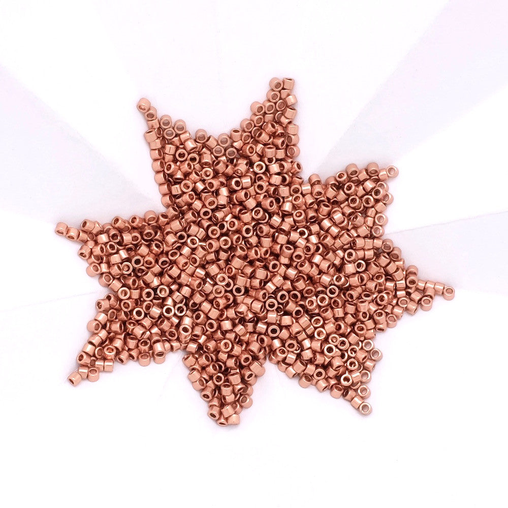 8 grams of Miyuki Délica 11/0 Copper N°40 beads