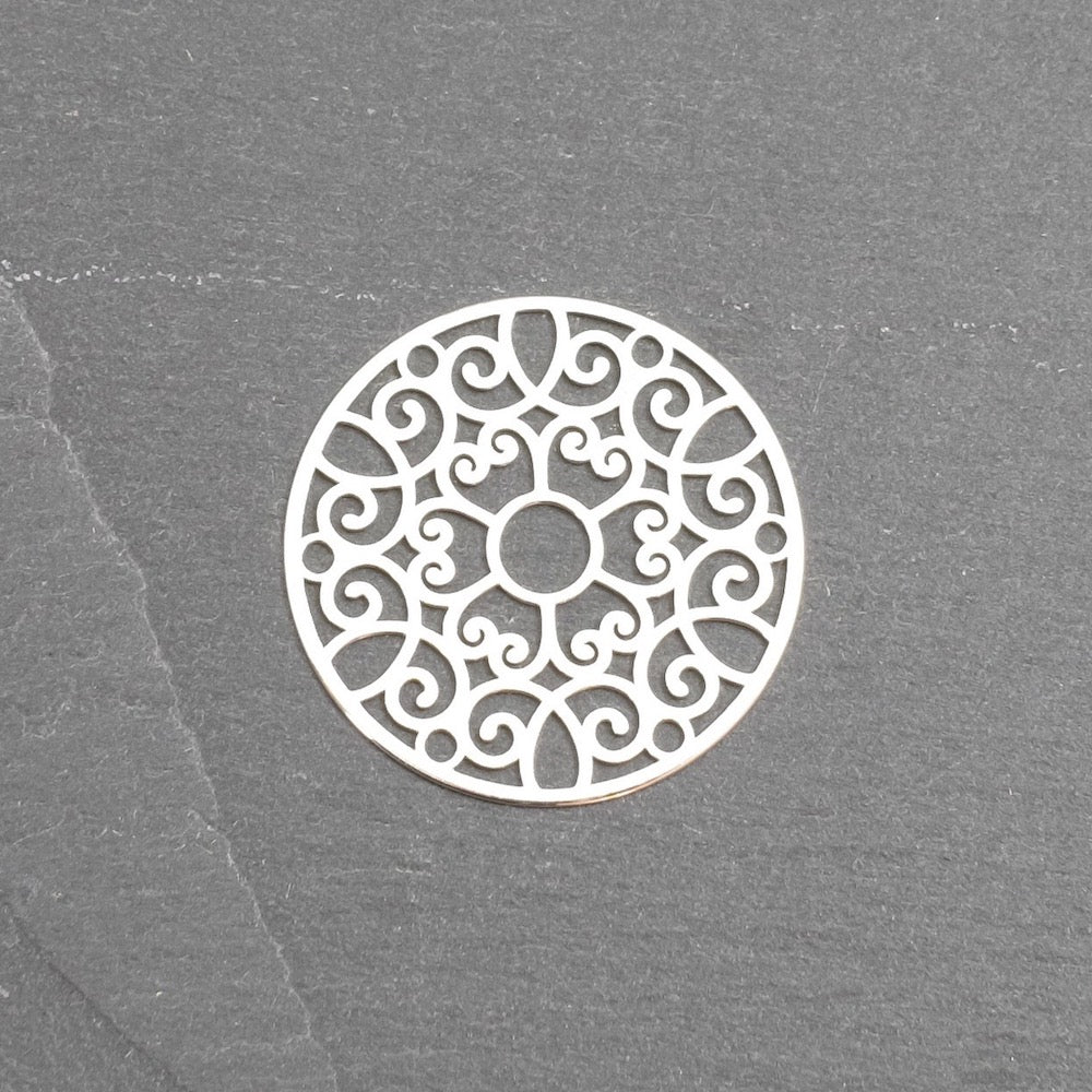 Openwork Rosas Round Connector in 925 Sterling Silver