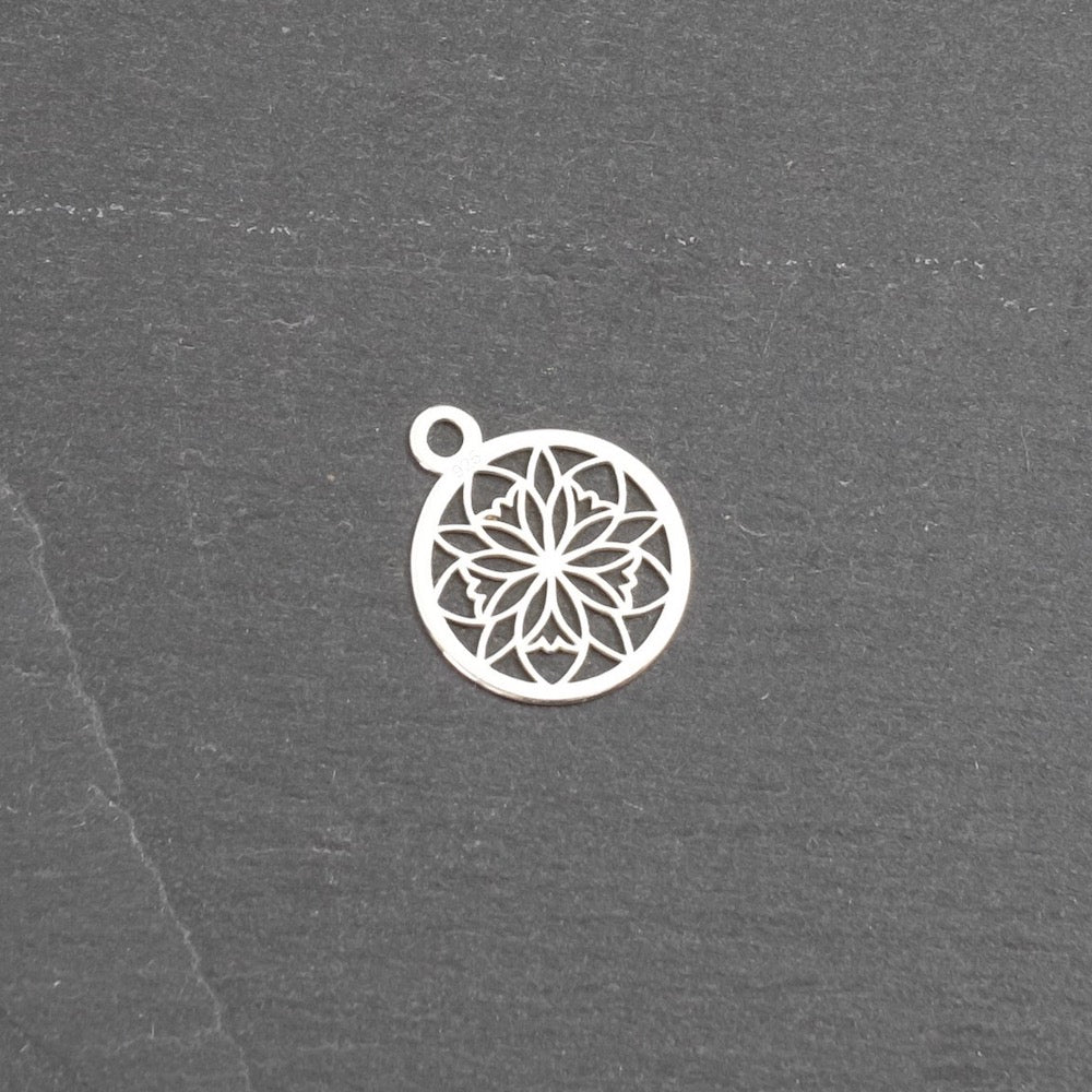 2 Round Rosas Pendants in 925 Silver
