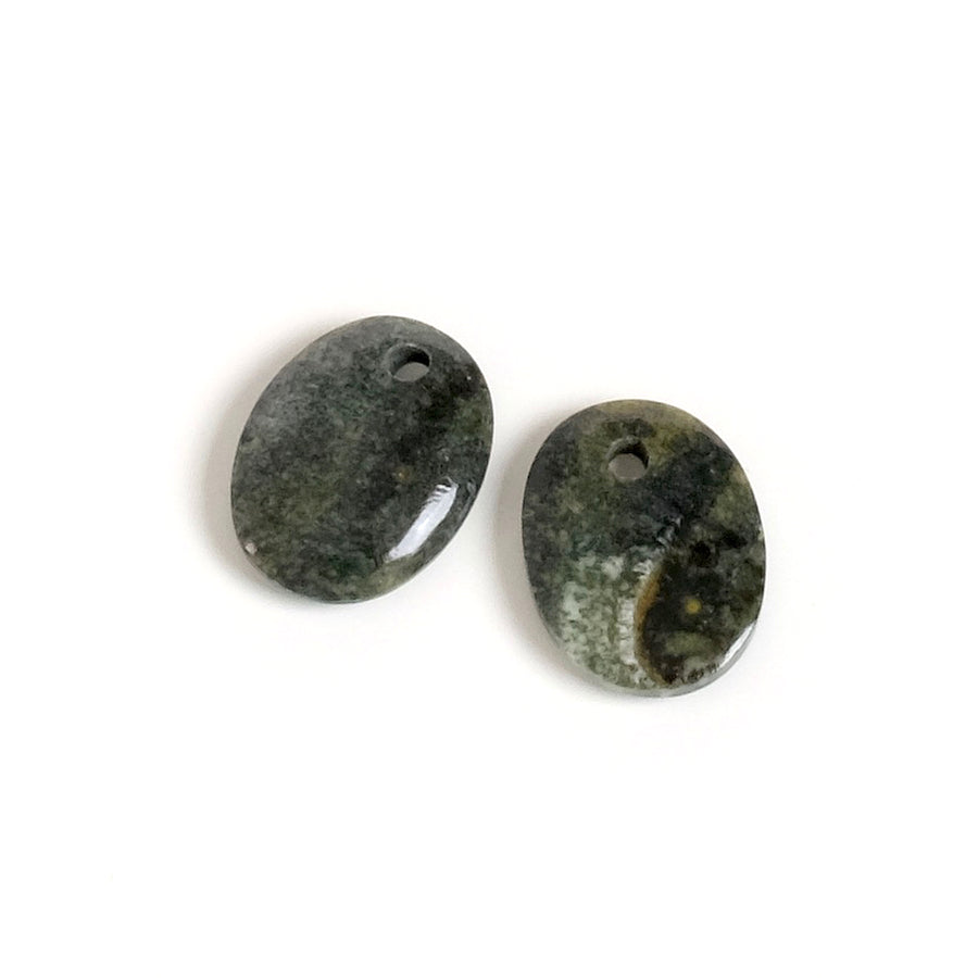 Natural Oval Pendant 8x10mm Green Jasper