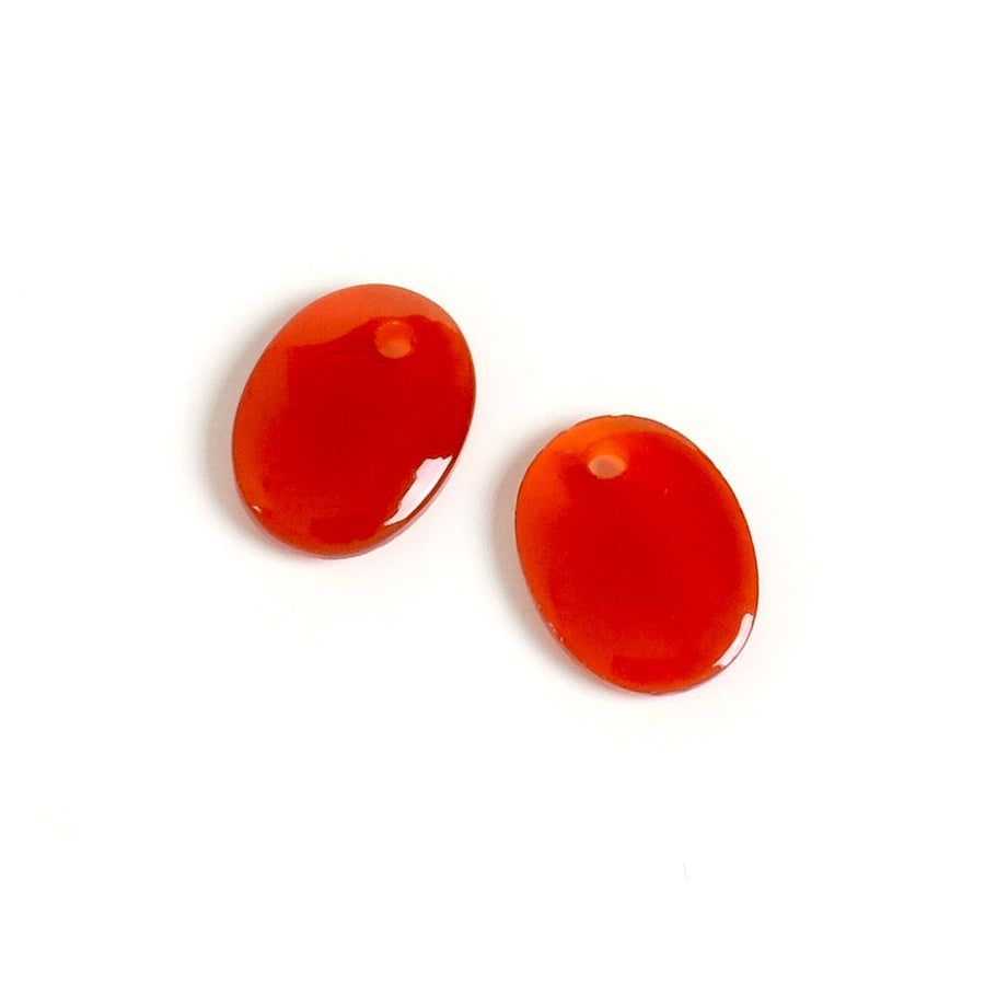 Oval pendant 8x10mm in red Onyx stone