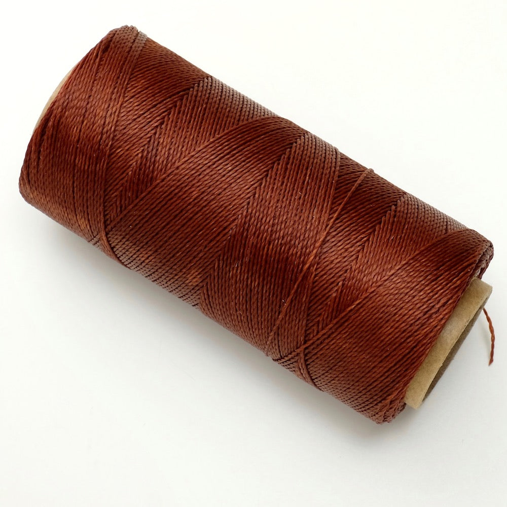 Linhasita 0.5mm Waxed Thread Spool for Micro Macramé - Caramel