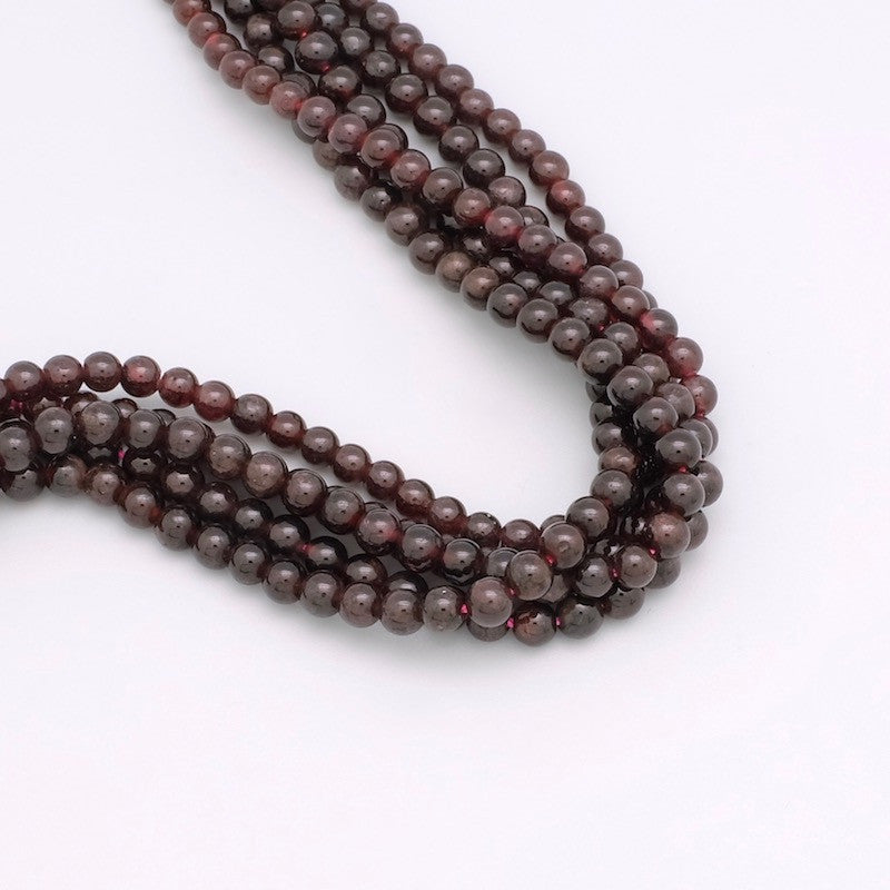 Set of 10 round 4mm natural Garnet beads