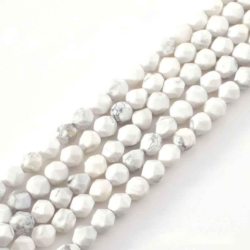 Strand of 6mm polygonal beads of natural Howlite