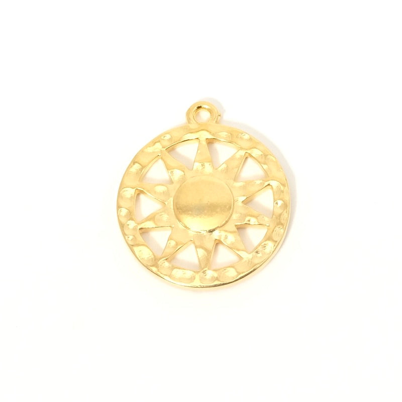 Hammered Sun pendant in 24K gold-plated Zamak