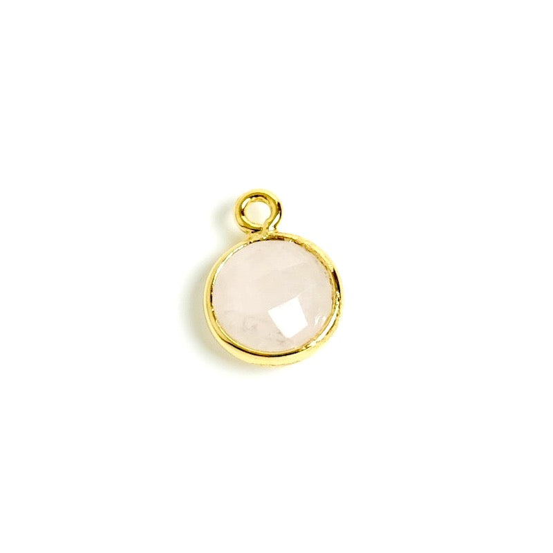 8mm Round Bezel Pendant with Rose Quartz in 24K Gold-Plated Brass (Premium)
