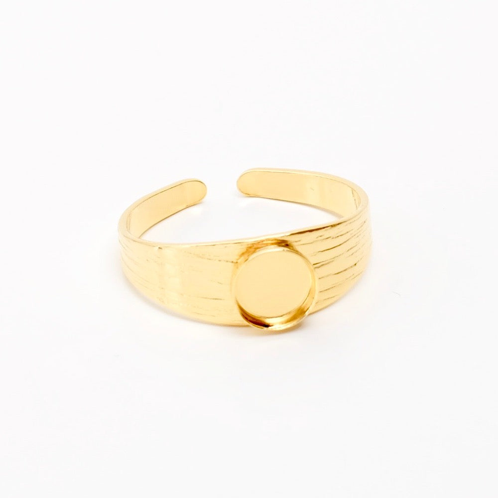 Ring Base for 6mm cabochon in 24K gold-plated brass