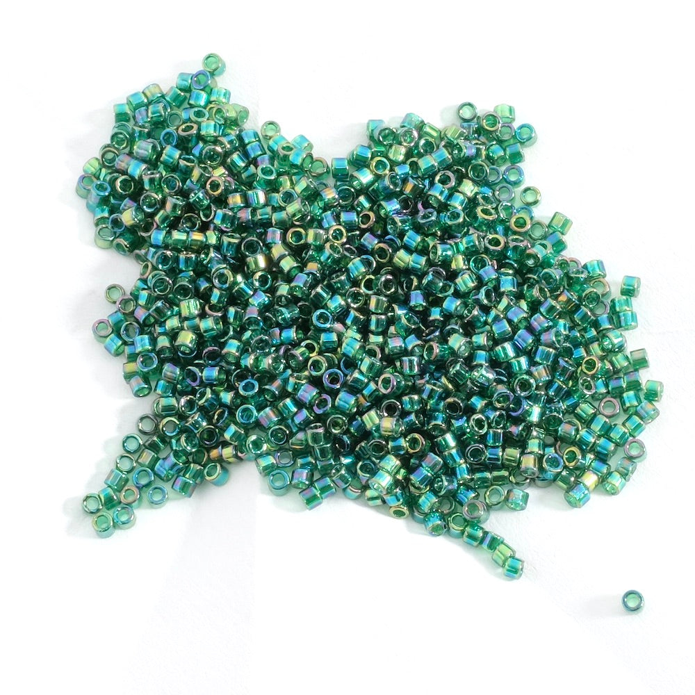 5 grams of Miyuki Délica 11/0 DB0175 Transparent Emerald AB