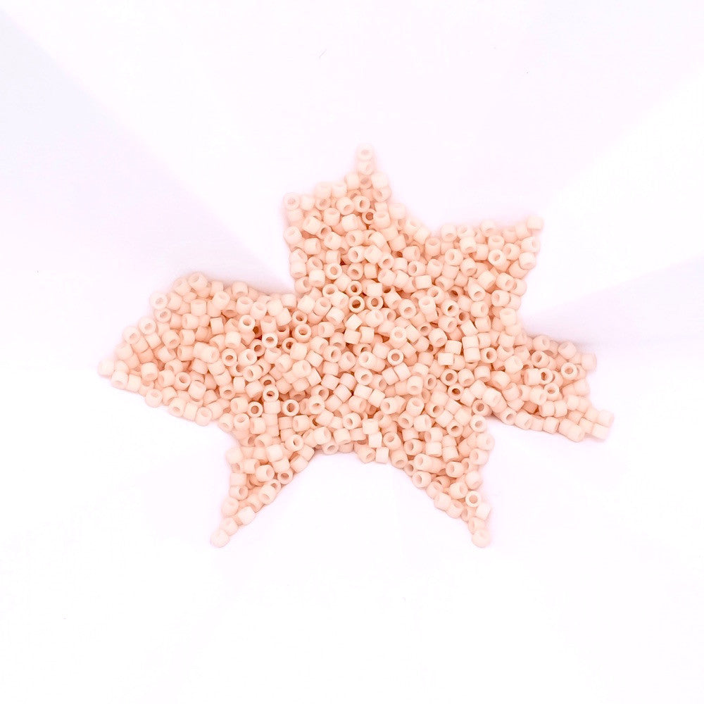 8 grams of Miyuki Délica 11/0 Light Rose matted N°354 beads
