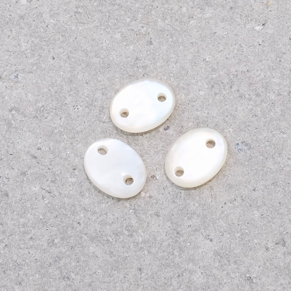 Natural Mother-of-Pearl 8x10mm Oval Connector