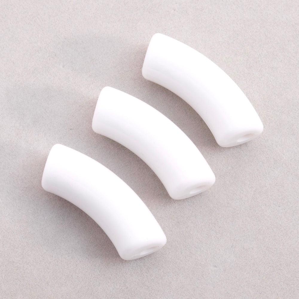 White acrylic curved tube bead à l'unité