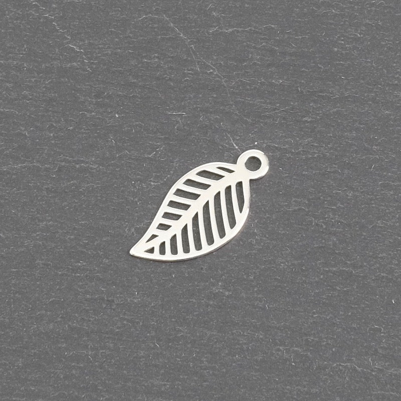 2 Leaf pendants in 925 silver