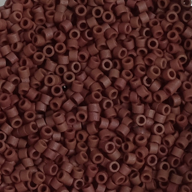 8 grams of Miyuki Délica beads 11/0 Mat Opaque Currant DB1584