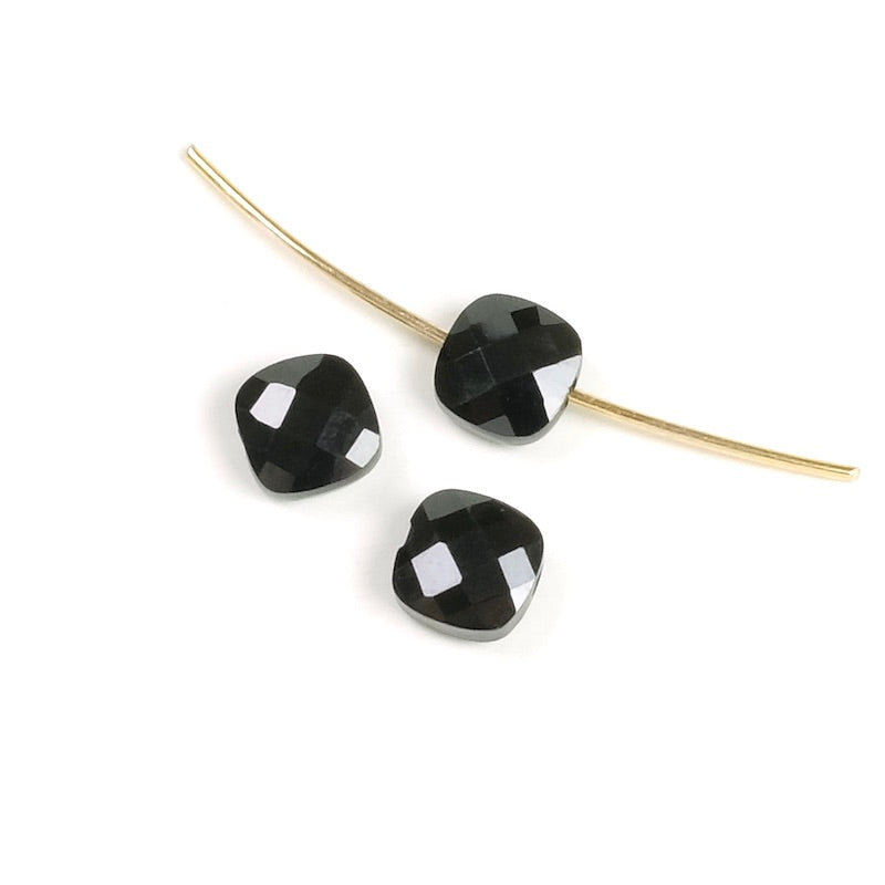 Natural 6mm cushion-cut square Spinelle bead