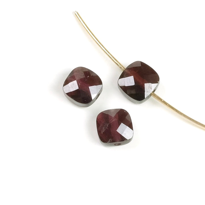6mm square cushion cut Garnet natural pearl